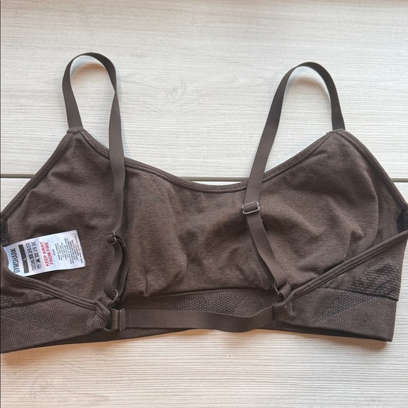 Gymshark Brown Activewear Set - Picture 6 of 11